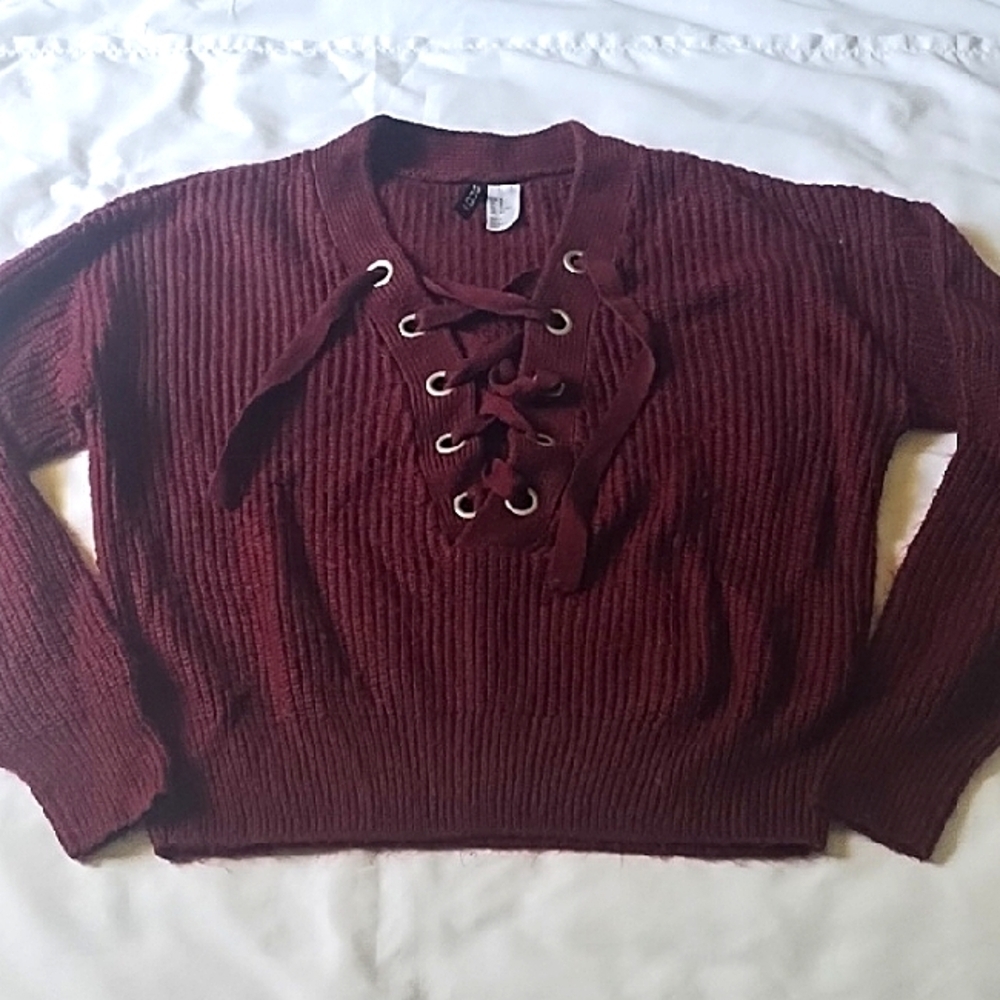 H&M Divided Burgundy V-Neck Lace-Up Sweater SzXS